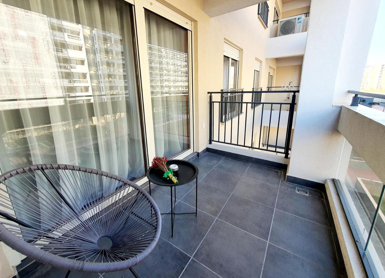 Apartman Ana Lux 波德戈里察 外观 照片